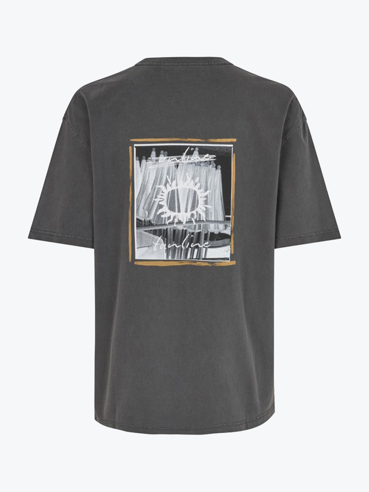 Samsoe Samsoe – Samsoe Samsoe - Sagergei T-shirt Black Tanline - T-Shirts - Heren – Zwart – T-Shirts