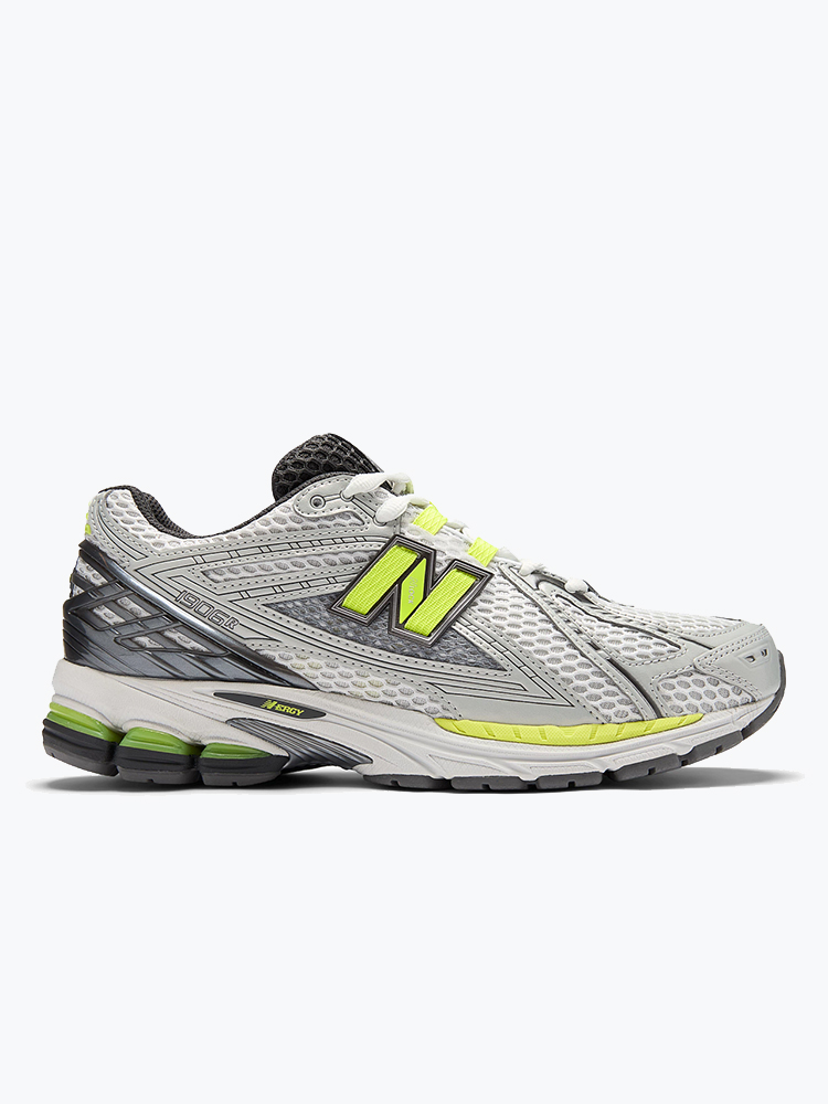 New Balance – New Balance - U1906RV1 Light Silver Metallic - Schoenen - Unisex – Grijs – Schoenen