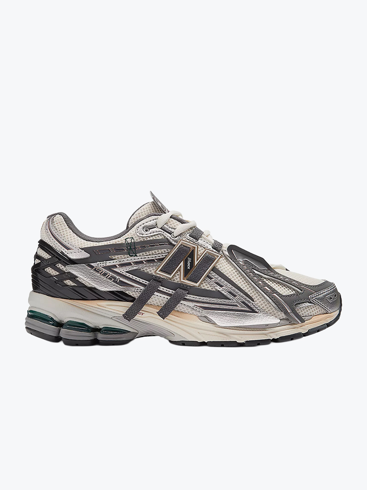 New Balance New Balance - M1906AD Silver Metallic - Schoenen - Unisex Zilver Schoenen
