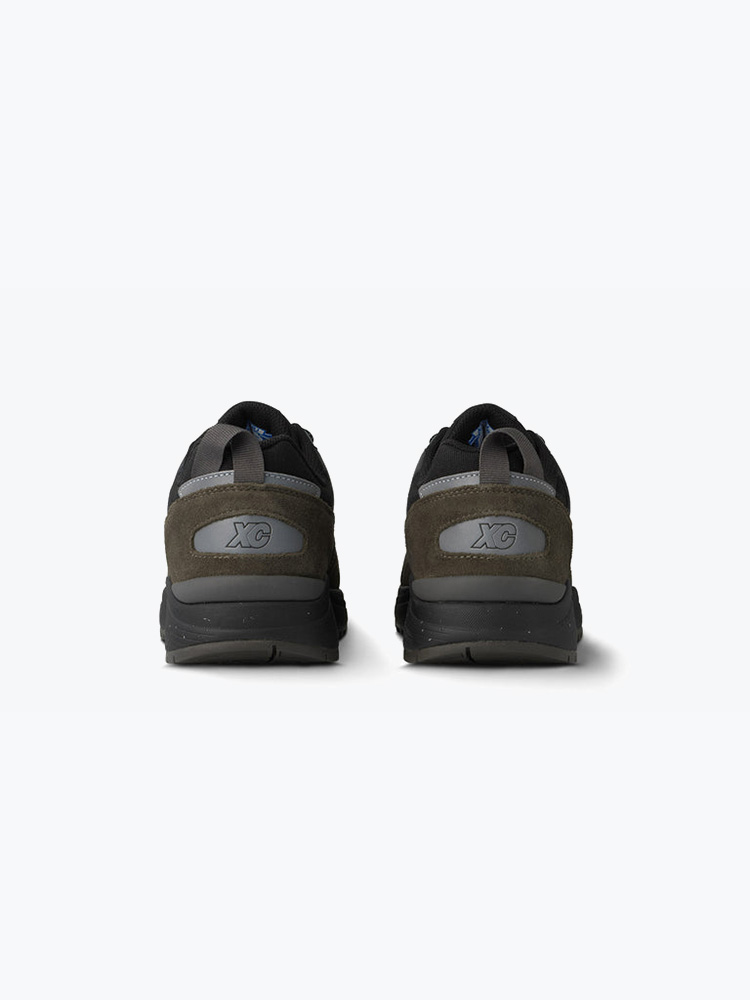 Karhu Karhu - Fusion XC (F830025) Tarmac / Dark Gull Gray - Schoenen - Unisex Multi Schoenen